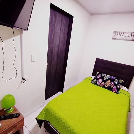 Aloha Hostel Bogota Ngoại thất bức ảnh