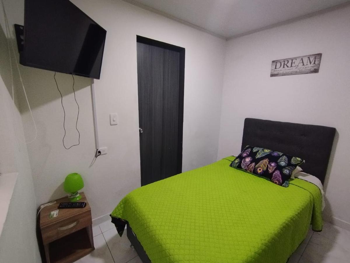 Aloha Hostel Bogota Ngoại thất bức ảnh