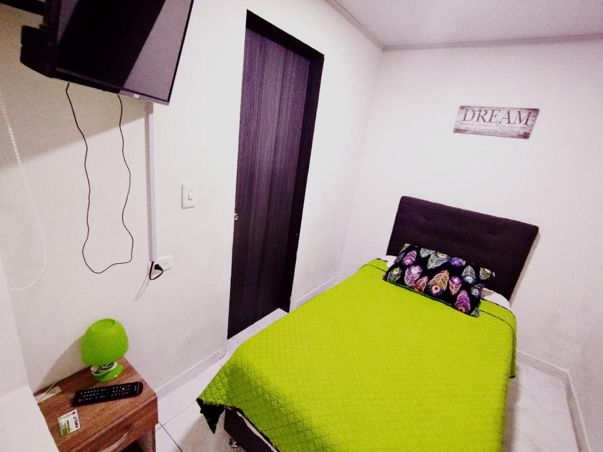 Aloha Hostel Bogota Ngoại thất bức ảnh