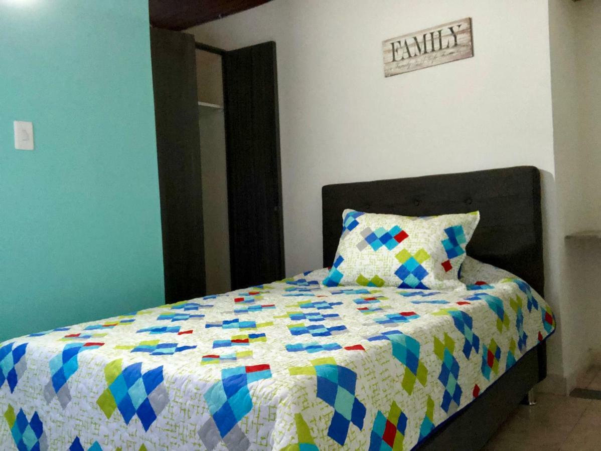 Aloha Hostel Bogota Ngoại thất bức ảnh